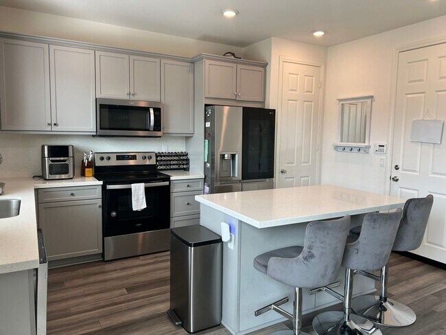 Foto del edificio - Spring Valley 4 bed 3 bath