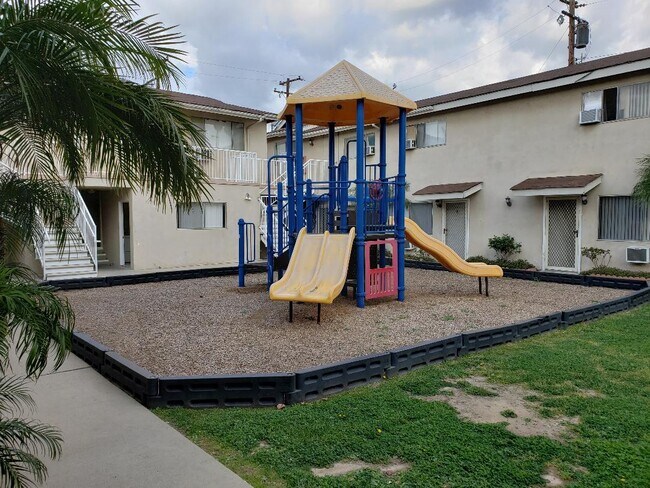 Foto del edificio - 677 E Ruddock St