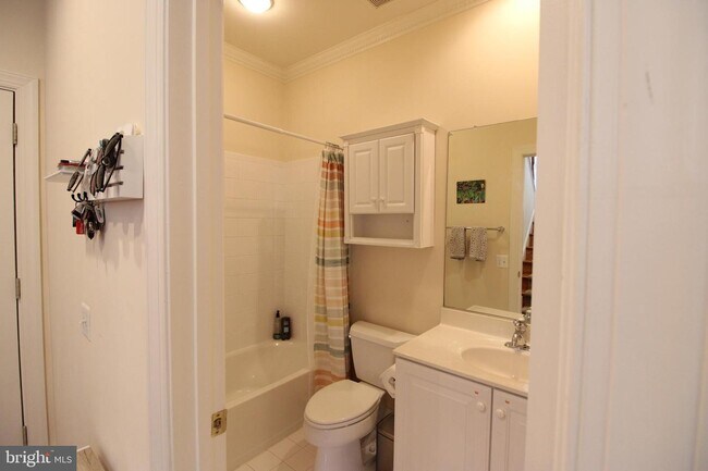 Building Photo - 5432 Edsall Ridge Pl