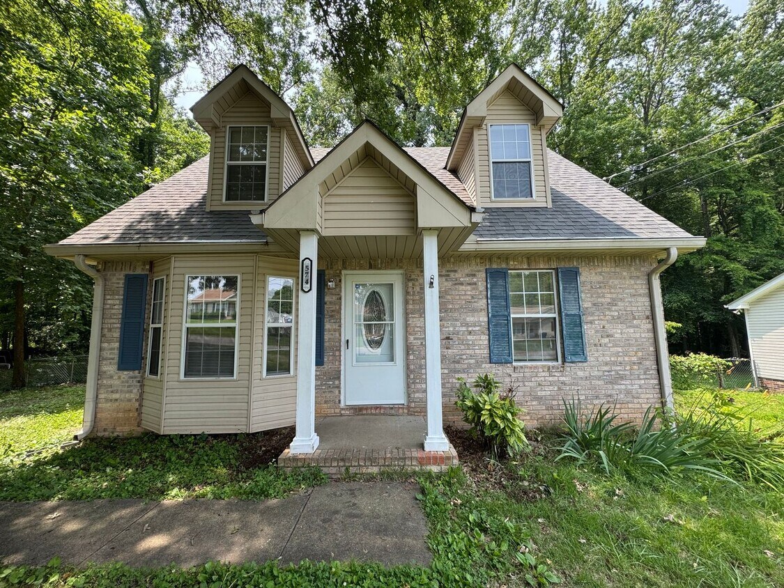 Primary Photo - Cozy Single Family Home