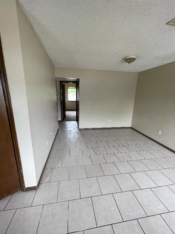 Foto del edificio - 222 N Hoke St