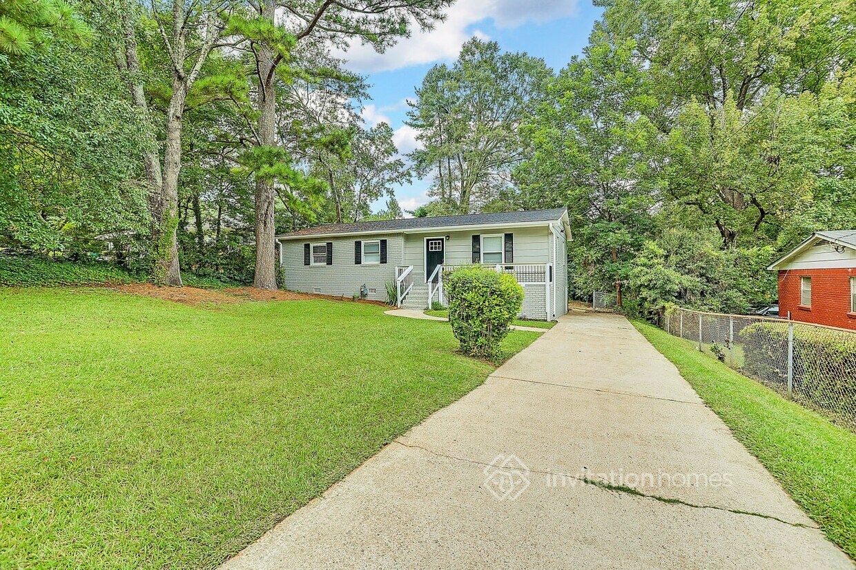 1941 Bandera Dr, Decatur, GA 30032 House Rental in Decatur, GA