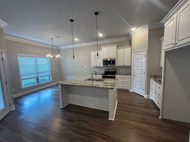 Foto del edificio - Beautiful Midway ISD Home