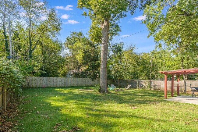 Building Photo - 4809 W 75th St