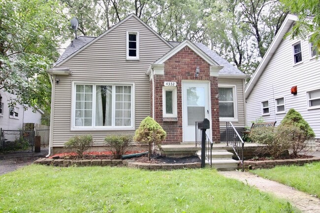 3 bed 2 bath bungalow - 3 bed 2 bath bungalow House