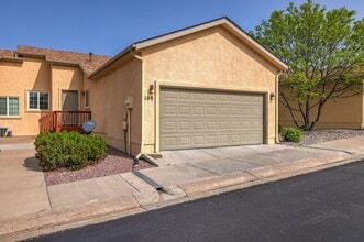 Building Photo - 688 Bosque Vista Point