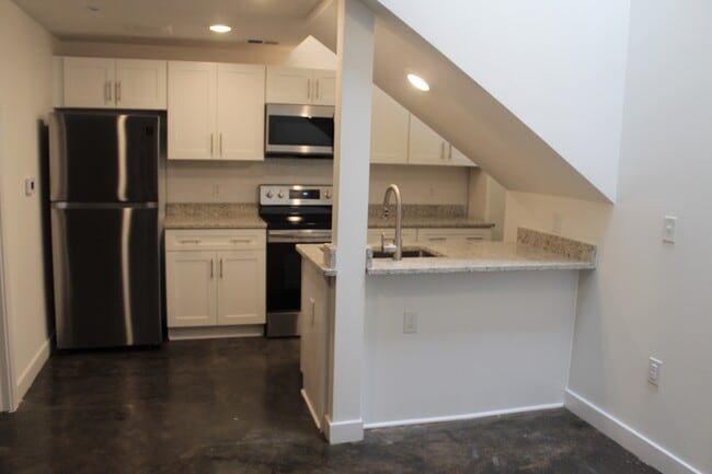 Building Photo - 408 Wellons St