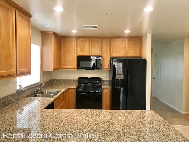 Building Photo - 3 br, 2 bath House - 654 La Habra