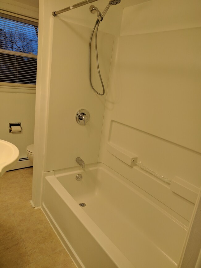 Building Photo - 30 Front St