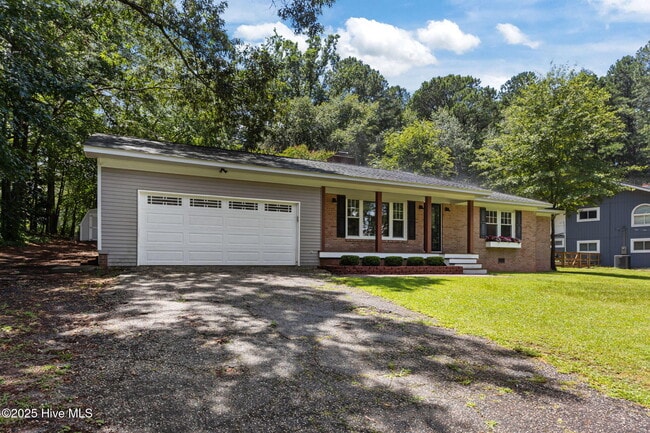 Building Photo - 89 S Lakeshore Dr