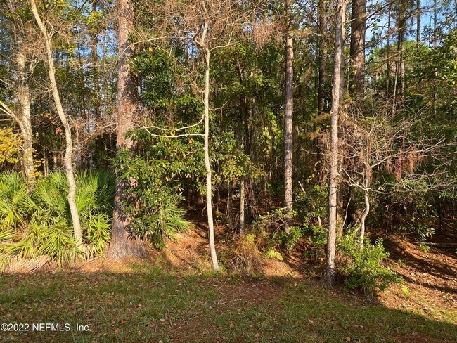 Foto del edificio - 7751 Fawn Lake Dr S