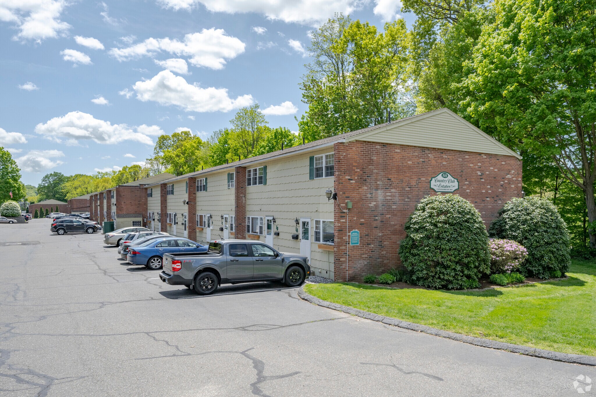 Country Club Estates