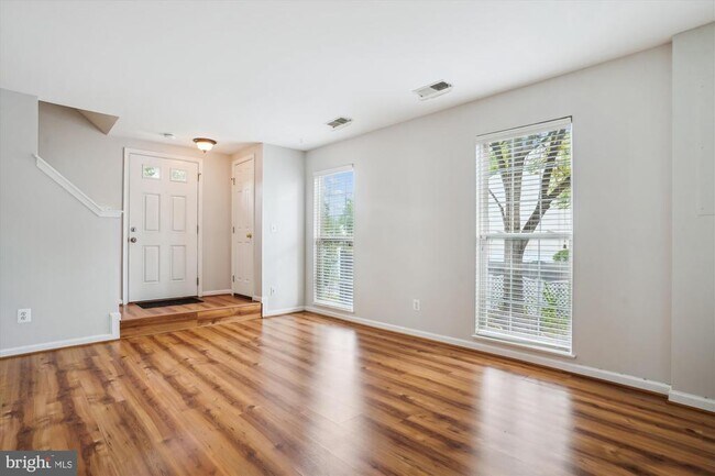 Building Photo - 9301 Gooseberry Dr