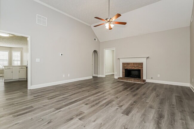 Foto del edificio - 217 Whitney Ln
