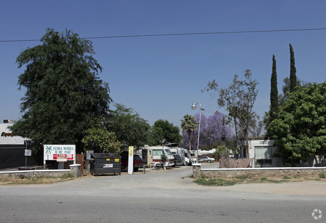 Foto del edificio - Mobile Home Park