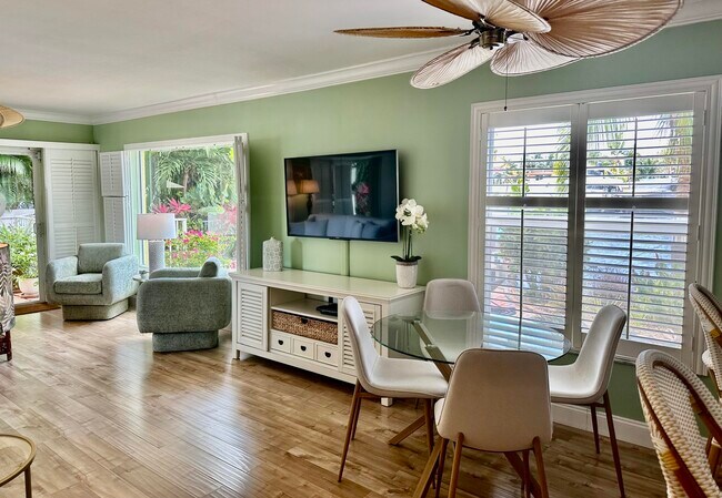 Foto del edificio - 815 Middle River Dr