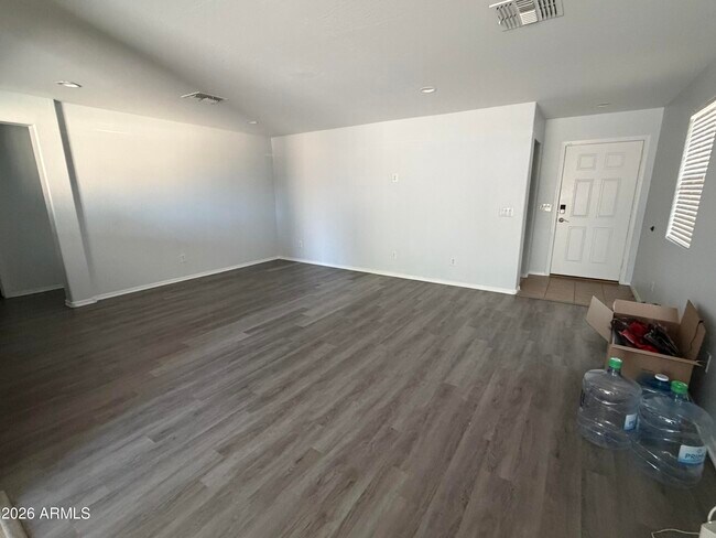 Foto del edificio - 25067 W Dove Trail