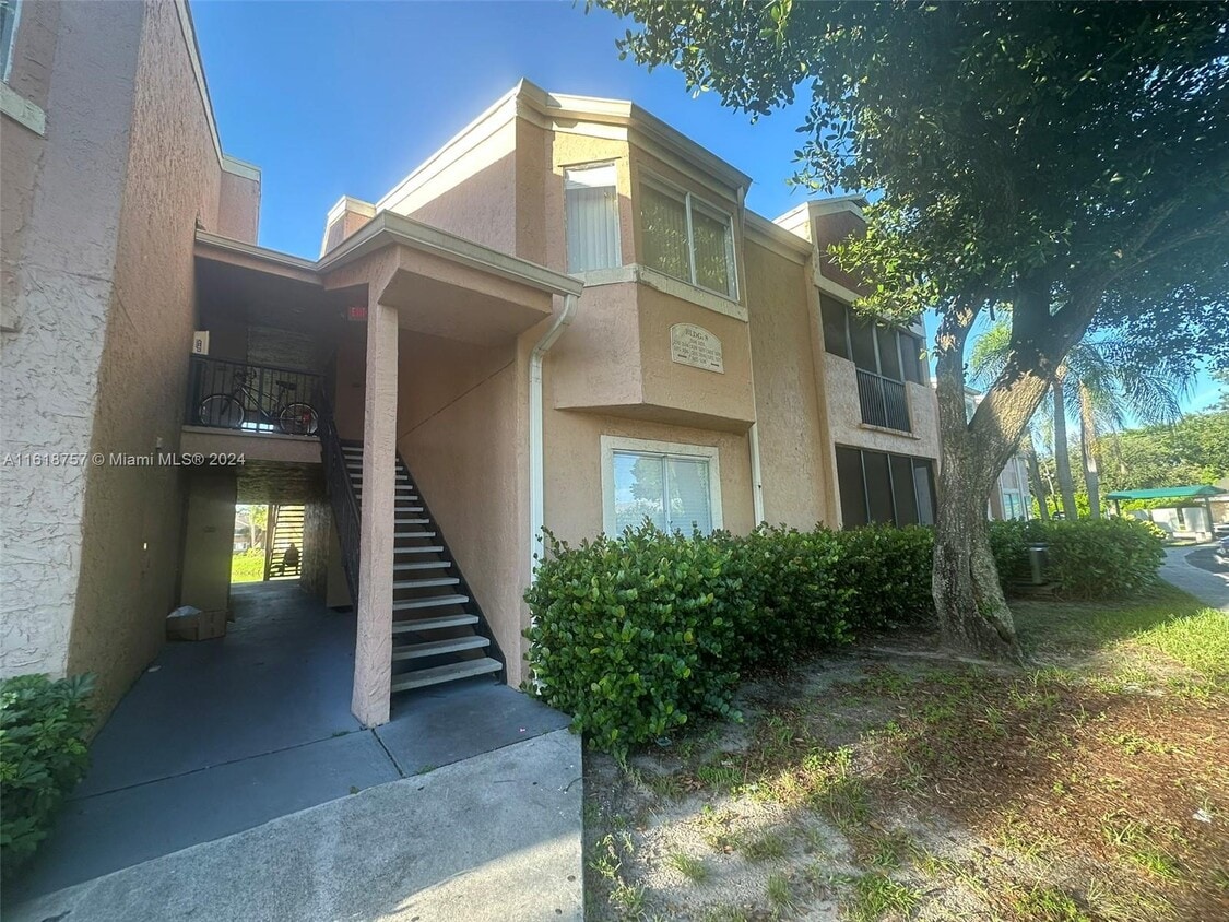 8311 SW 5th St Unit 108, Pembroke Pines, FL 33025 Condo for Rent in