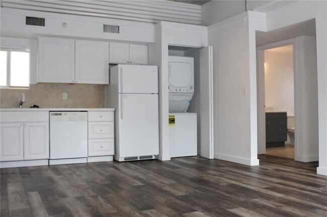 Foto del edificio - 2 bedroom in North Miami FL 33161