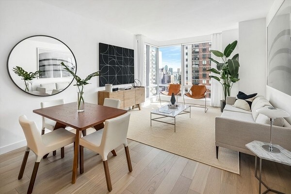 Foto principal - 225 E 39th St