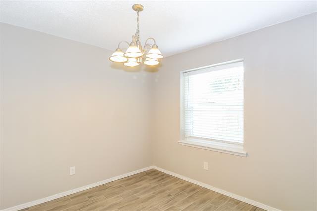 Foto del edificio - 6637 N Park Dr