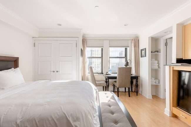 Foto del edificio - 119 W 57th St