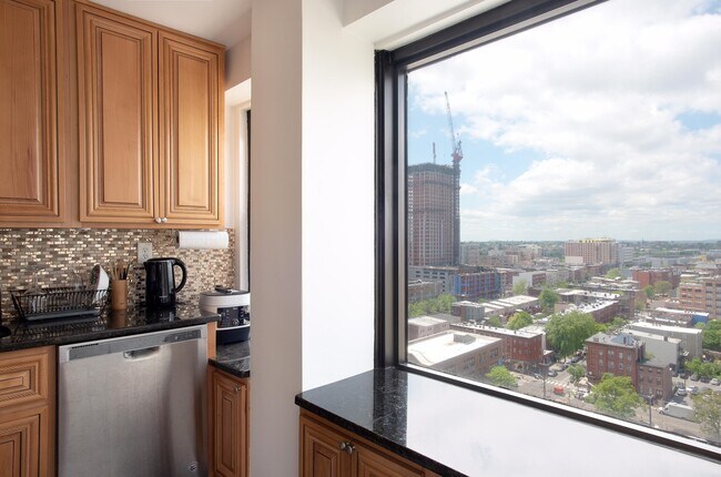 Foto del edificio - 135 Montgomery St