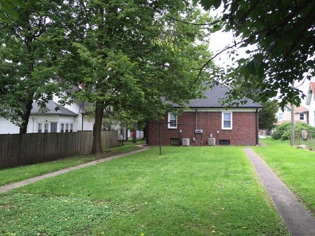 Foto del edificio - 1203 Evison St