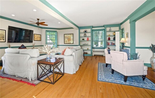 Foto del edificio - 2 Training Station Rd