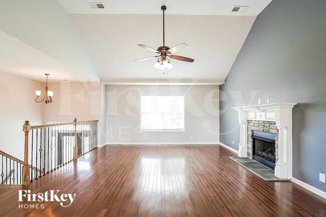 Foto del edificio - 3711 Wind Mill Ct