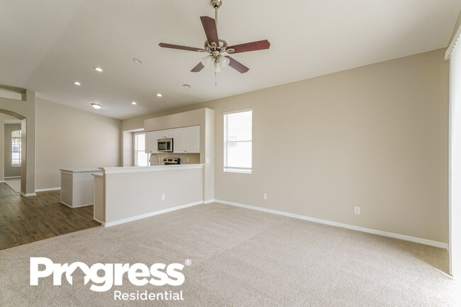 Building Photo - 11011 Silver Dancer Dr