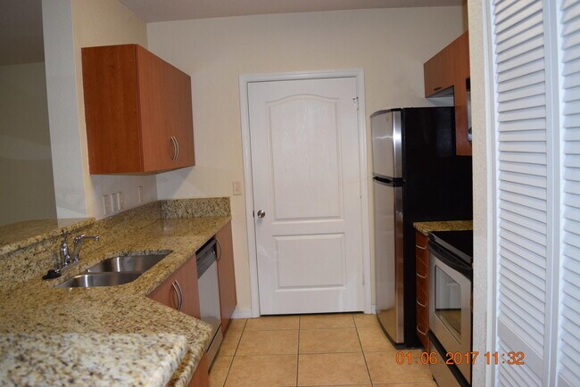 Foto del edificio - 140 SW Peacock Blvd