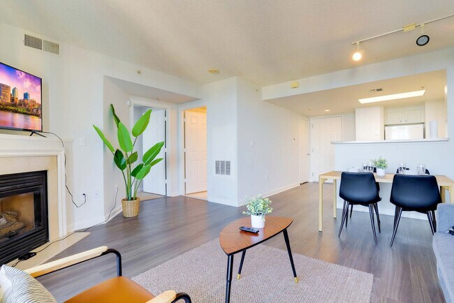 Foto del edificio - 901 N Pollard St