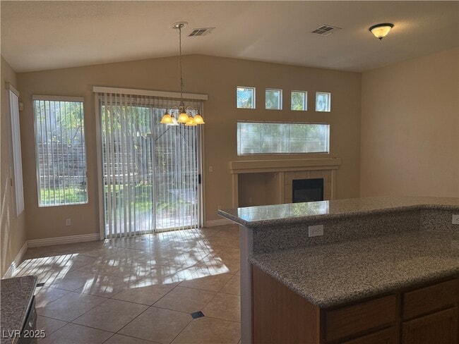 Building Photo - 2983 Scenic Valley Way