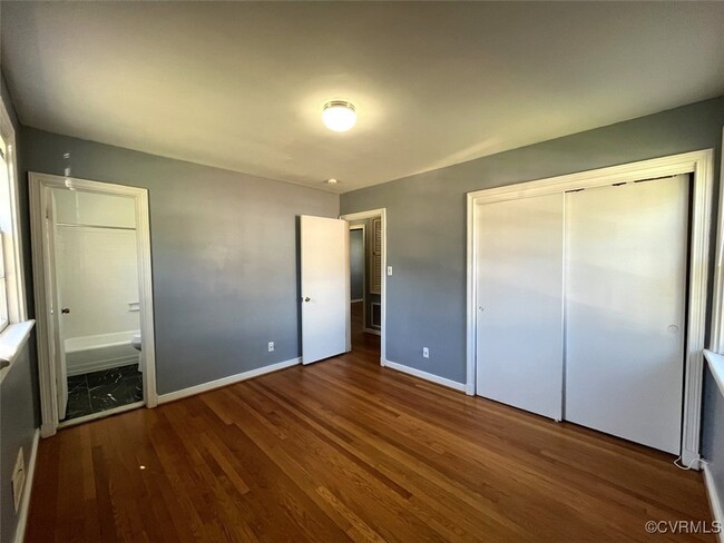 Building Photo - 7504 Greengate Dr