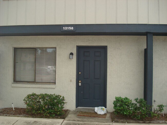 Foto del edificio - GREAT 2/2.5 Townhome Near UCF!