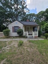 Building Photo - 5041 Ash St