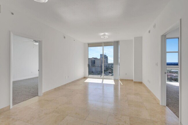 Foto del edificio - 550 Okeechobee Blvd