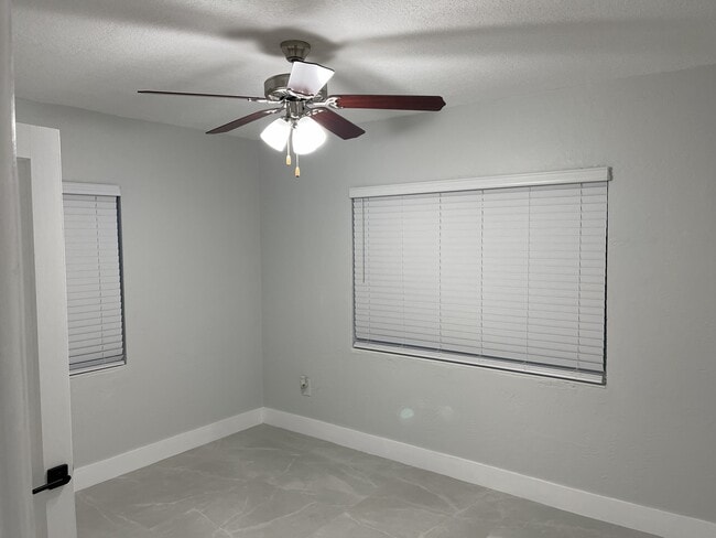 Foto del edificio - 51 SW 59th Ave