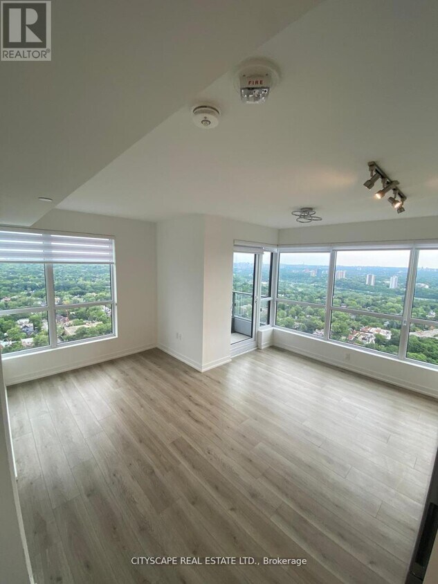 Photo principale - 395-3395 Bloor St E