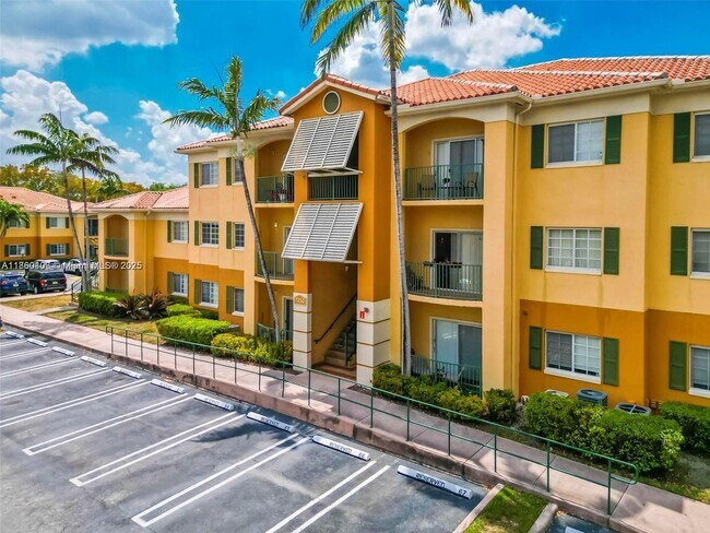 Building Photo - 7330 NW 114th Ave