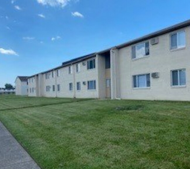 1637 E 29th St Unit 122, Lorain, OH 44055 Room for Rent in Lorain, OH