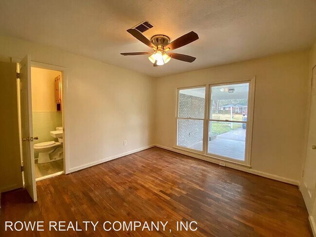 Building Photo - 3 br, 1.5 bath House - 305 MCCARTHA DRIVE