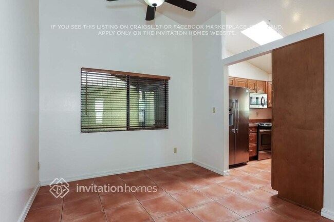 Foto del edificio - 2234 E Florian Ave