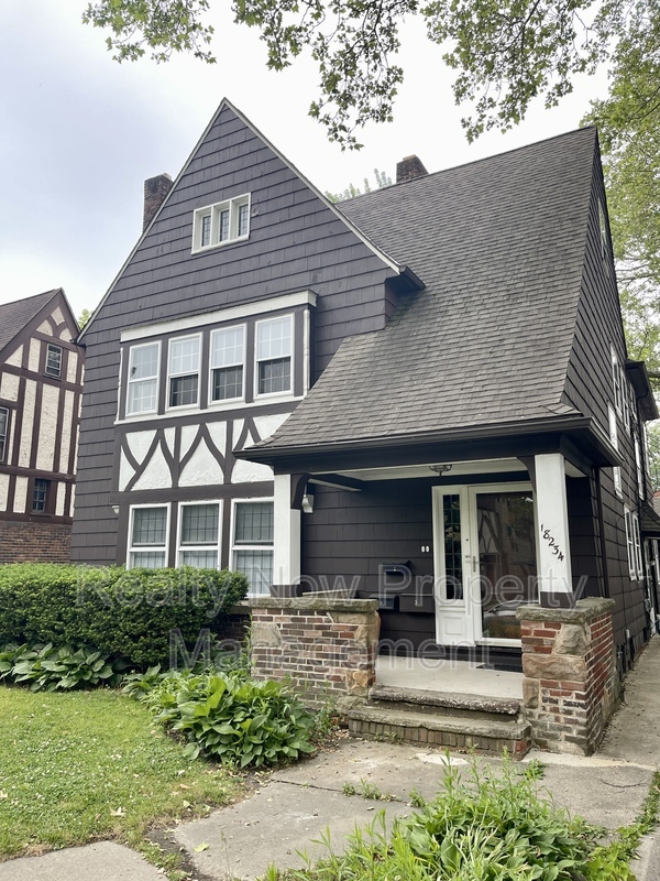 Primary Photo - 18232 Winslow Rd