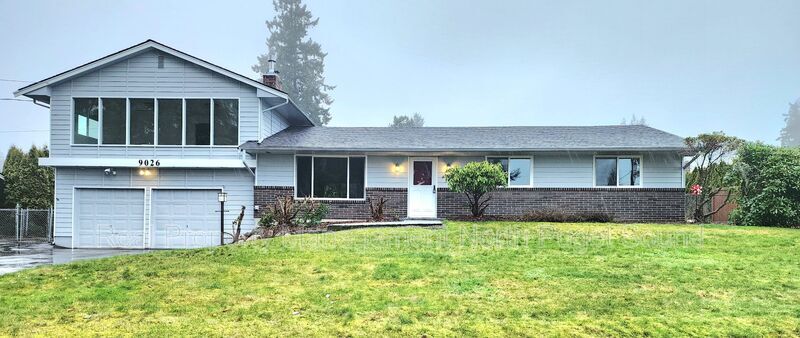 Primary Photo - 9026 Cascadia Ave