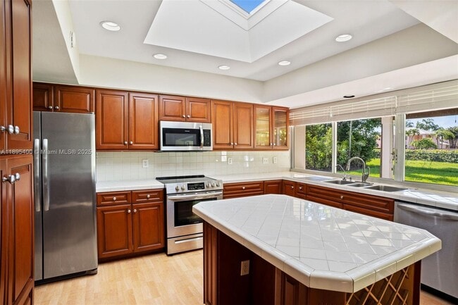 Building Photo - 8340 SW 83rd St