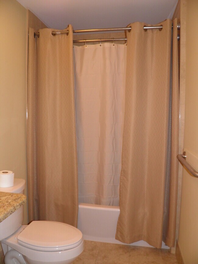 Building Photo - 544 Pocahontas Dr