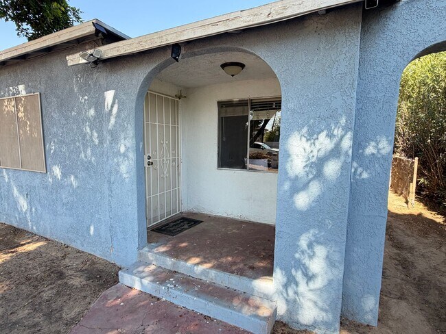 Foto del edificio - 315 S Magnolia Ave