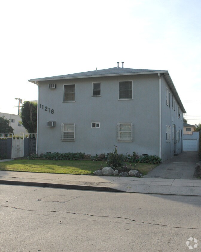 Building Photo - 11218 Morrison St